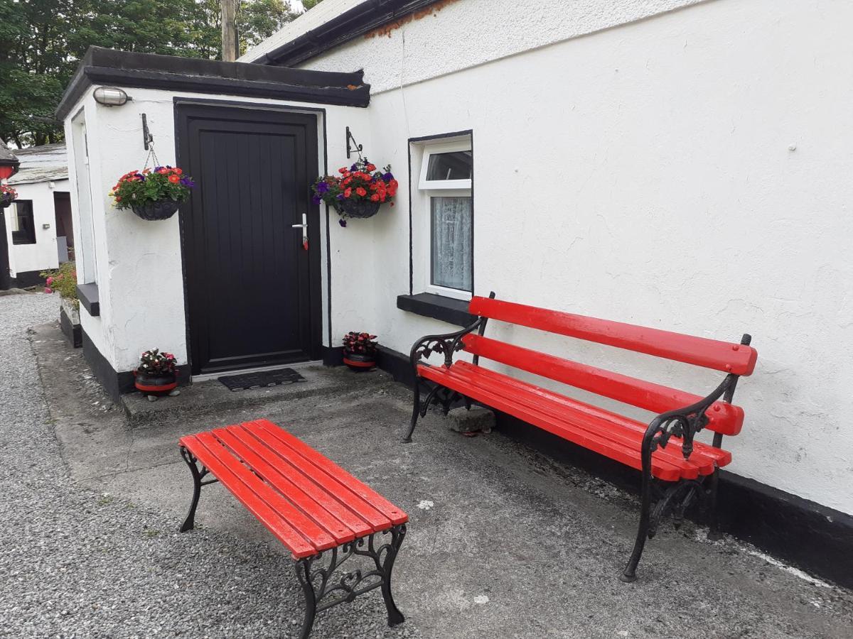Cummins Cottages Ballycrossaun Exterior photo